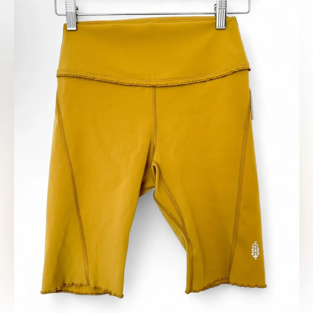 FREE PEOPLE Movement Heart Rate Alchemy Women’s Athletic Bike Shorts - Small